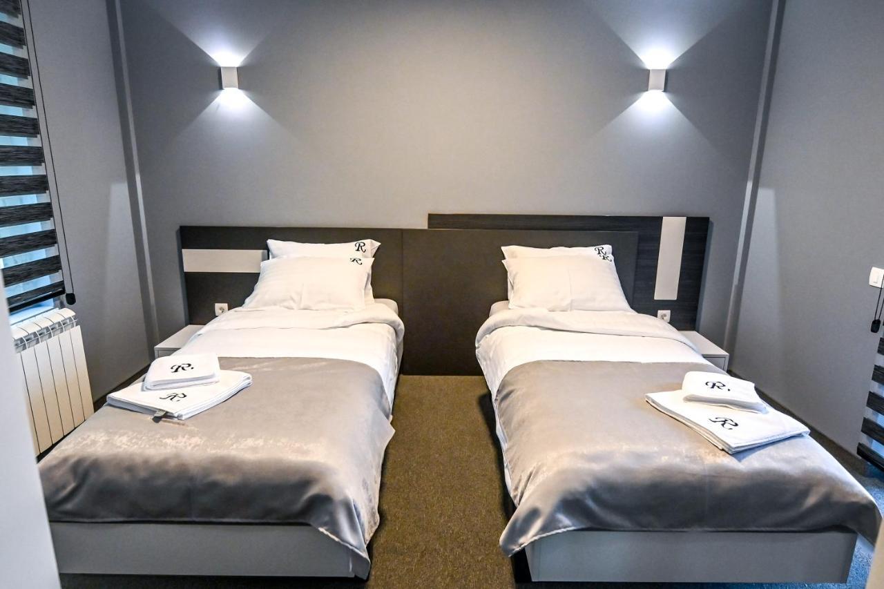 Aparthotel Respect034 Aranđelovac Exteriér fotografie